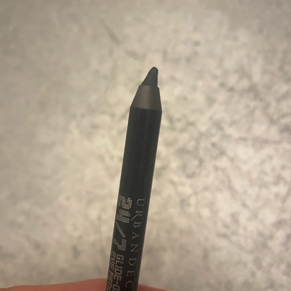 Urban decay glide in eyeliner in black